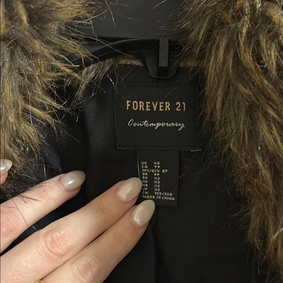 Plaid Brown Coat with Faux Fur Collar - Picture 4 of 6